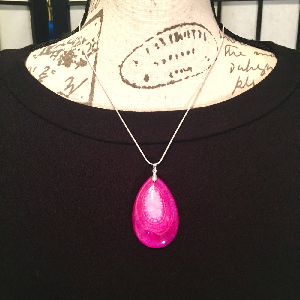 Dragon Vein Agate Pendant